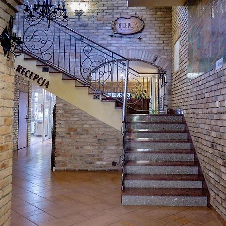 Hotel Bastion Kostrzyn nad Odrą Kültér fotó