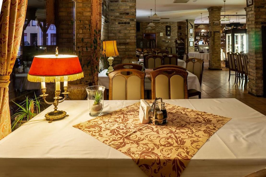 Hotel Bastion Kostrzyn nad Odrą Kültér fotó