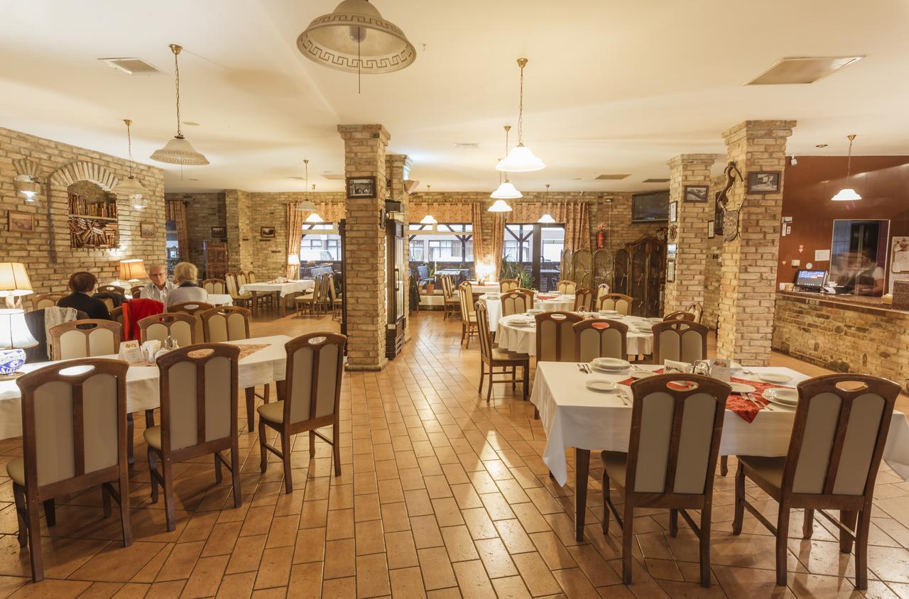 Hotel Bastion Kostrzyn nad Odrą Kültér fotó