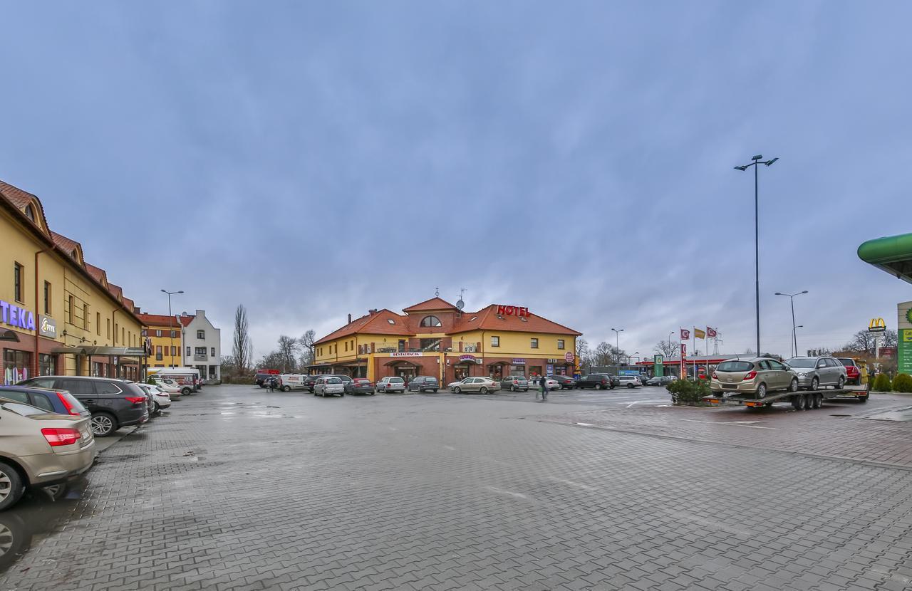 Hotel Bastion Kostrzyn nad Odrą Kültér fotó