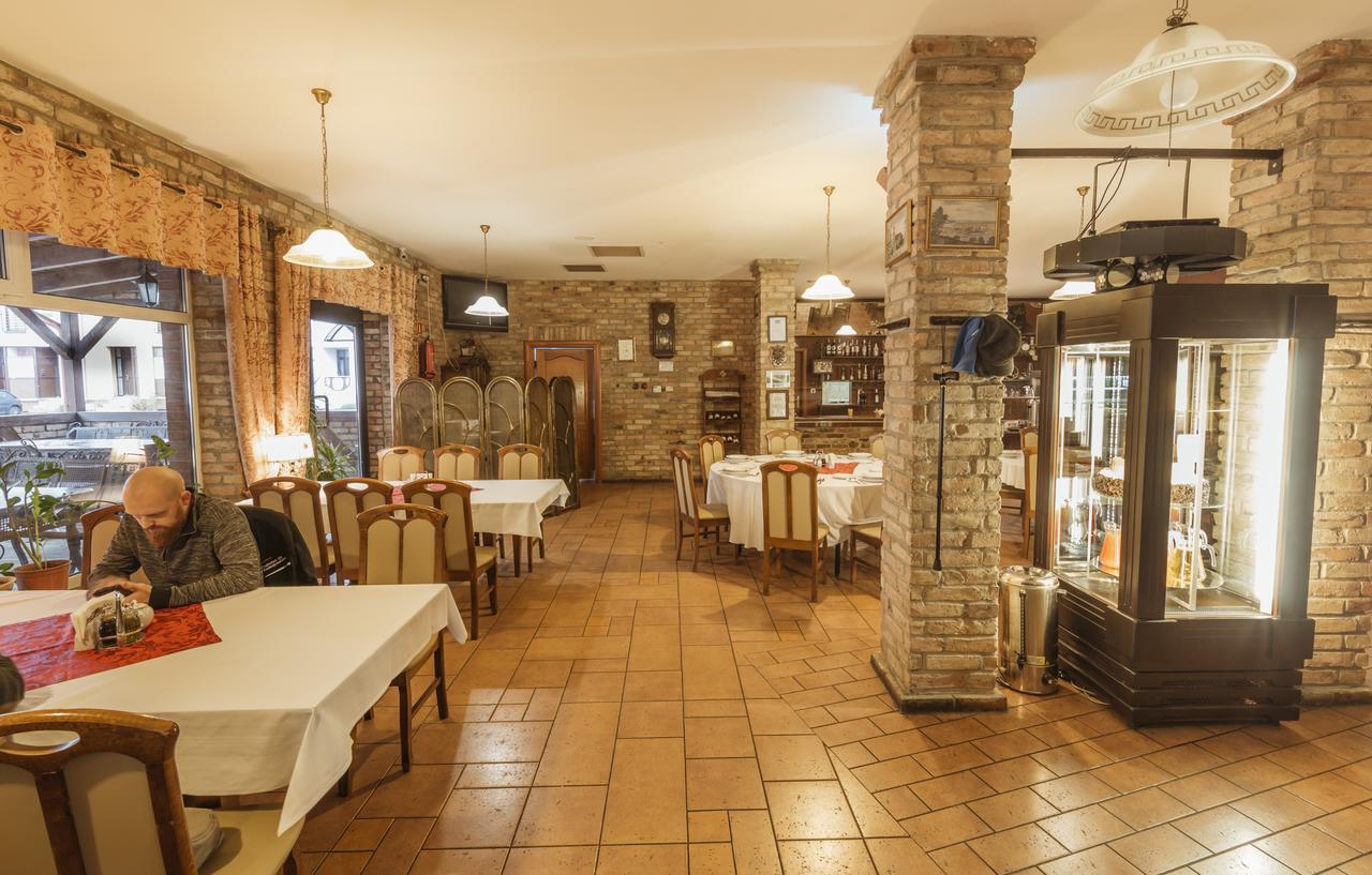 Hotel Bastion Kostrzyn nad Odrą Kültér fotó