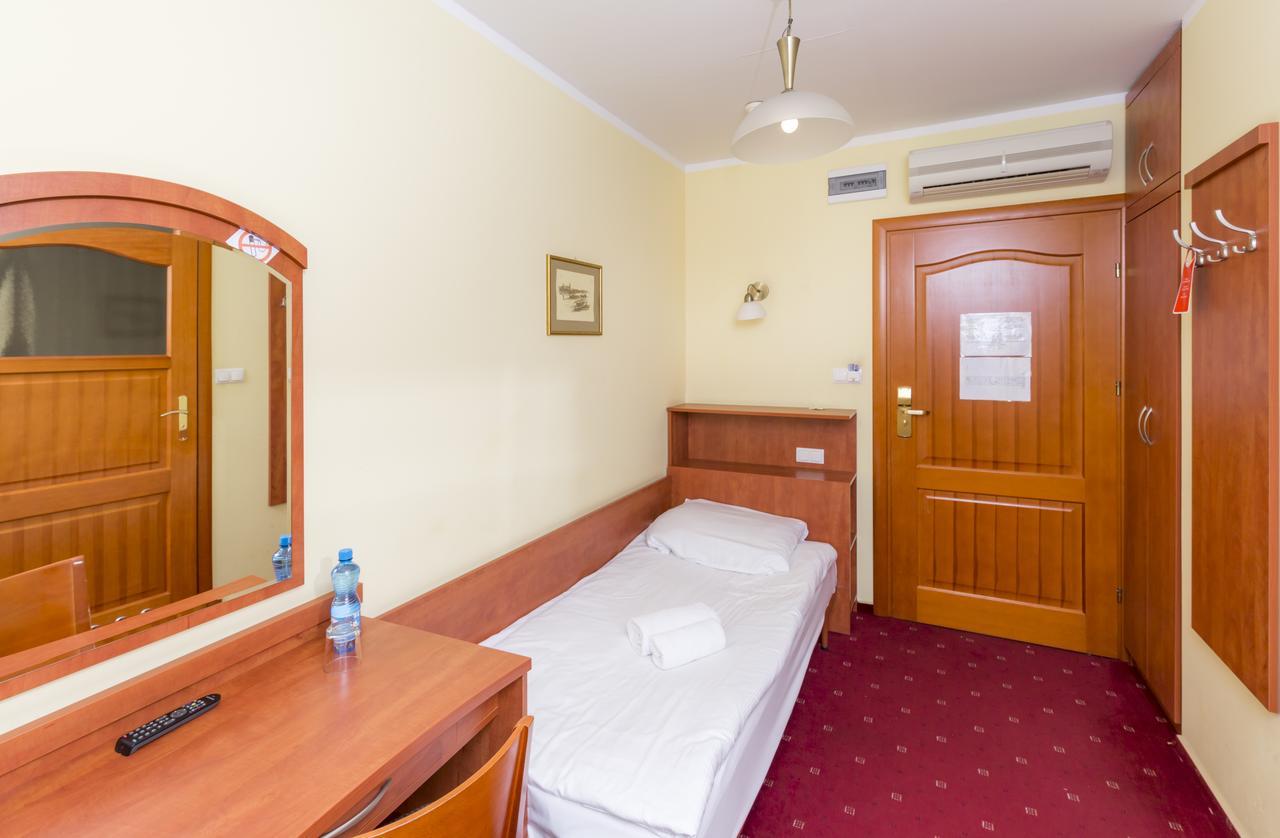 Hotel Bastion Kostrzyn nad Odrą Kültér fotó