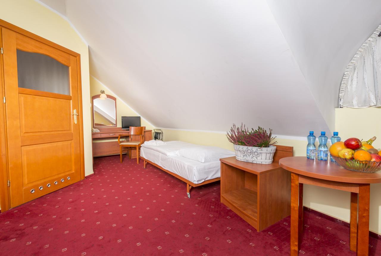 Hotel Bastion Kostrzyn nad Odrą Kültér fotó